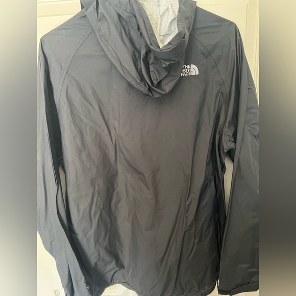 North Face Windbreaker Jacket - Picture 2 of 5